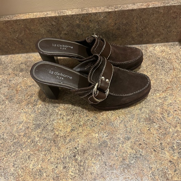 Liz Claiborne flex mules size 6 1/2 women’s - Picture 3 of 6